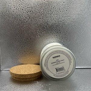 Joy mango and sea salt candle